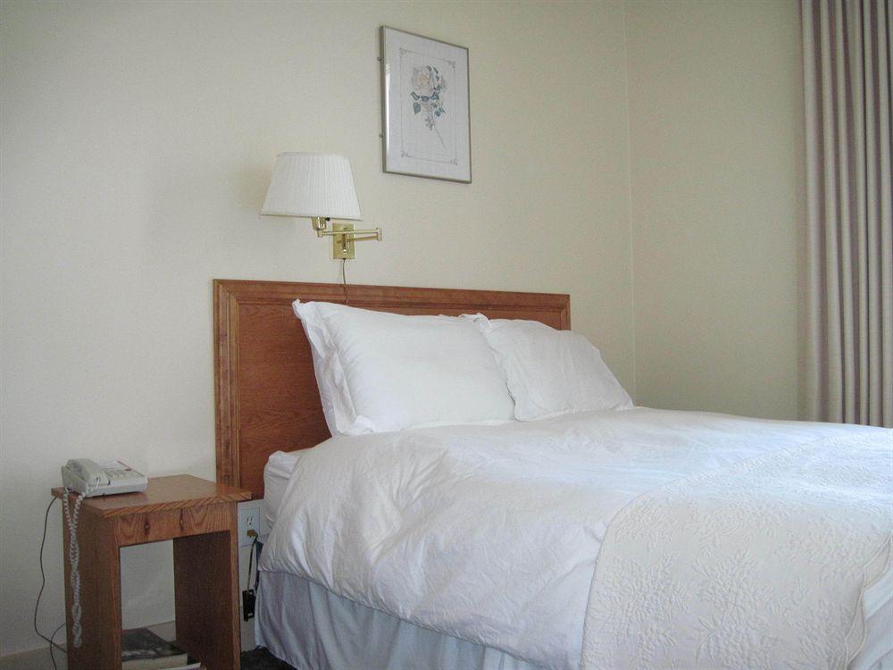Royal Hotel Chilliwack Extérieur photo