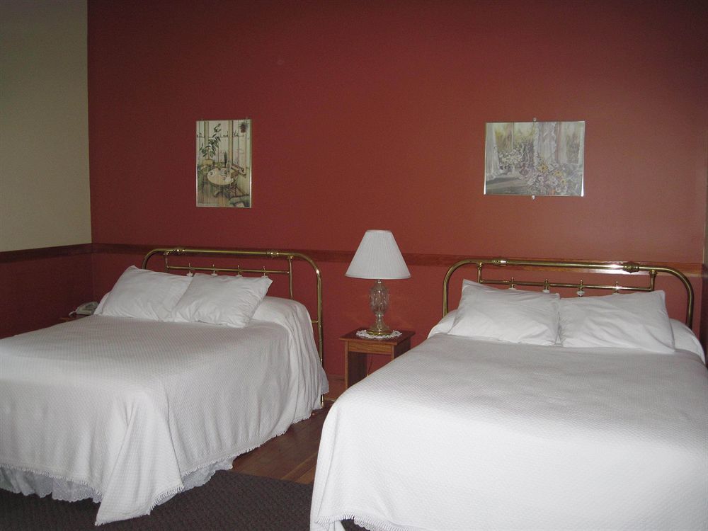 Royal Hotel Chilliwack Extérieur photo