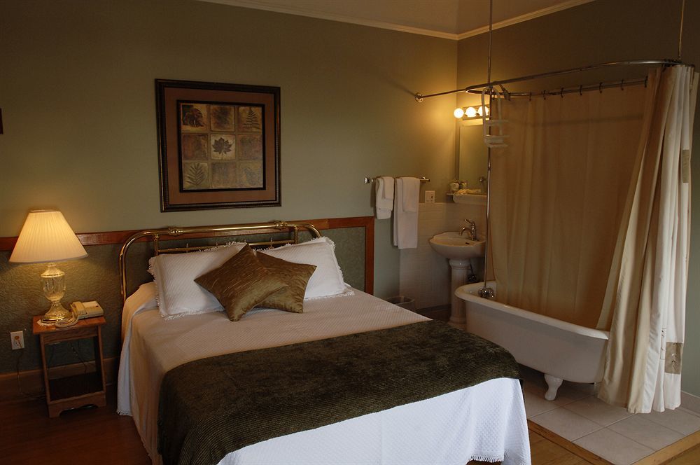 Royal Hotel Chilliwack Extérieur photo