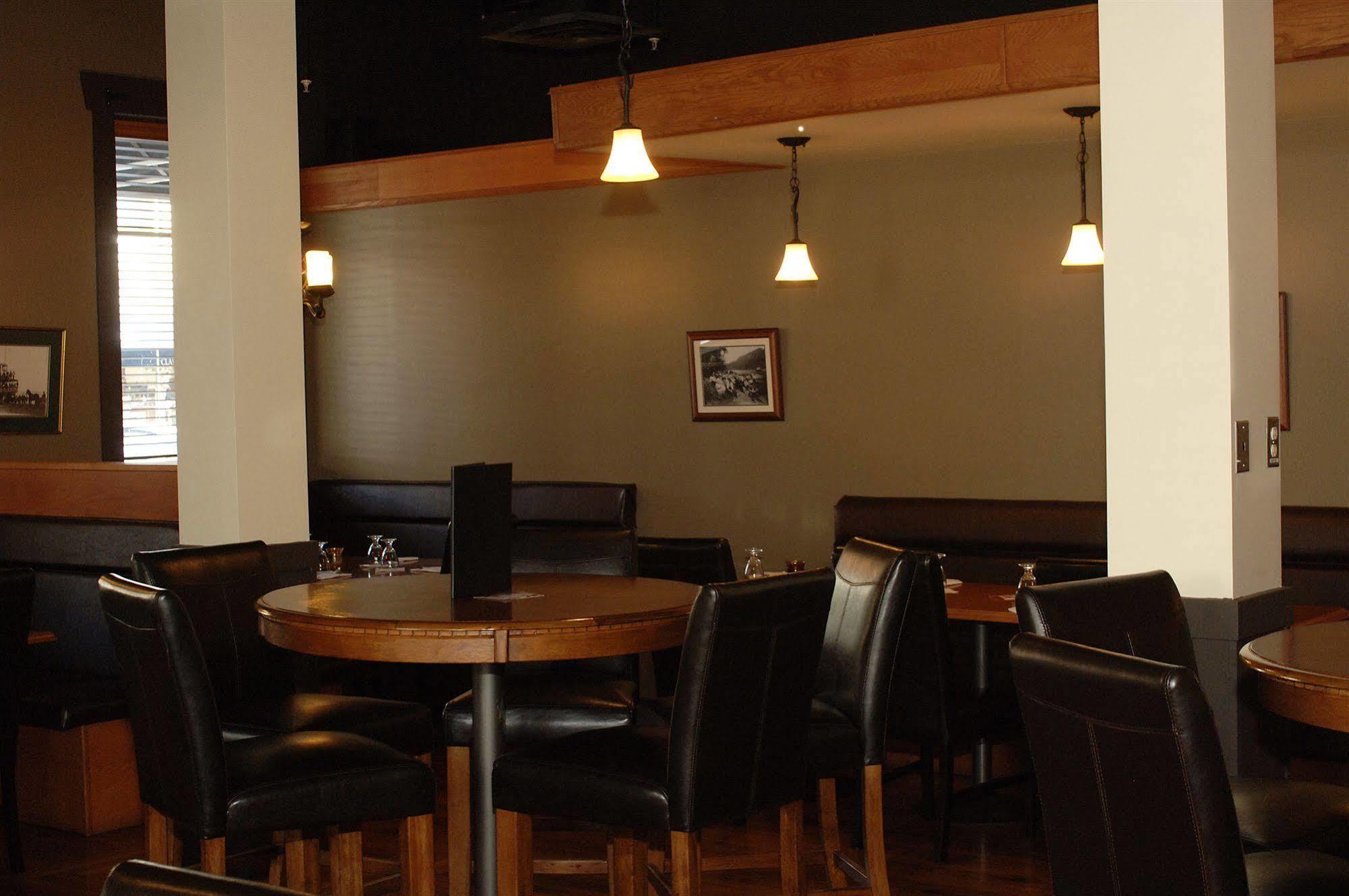 Royal Hotel Chilliwack Extérieur photo